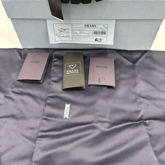 Women's Prada nylon quilted snow booties size 38.5 made in Italy - Picture 8 of 11